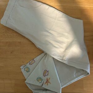 Quacker Factory Cream Ankle/Cropped